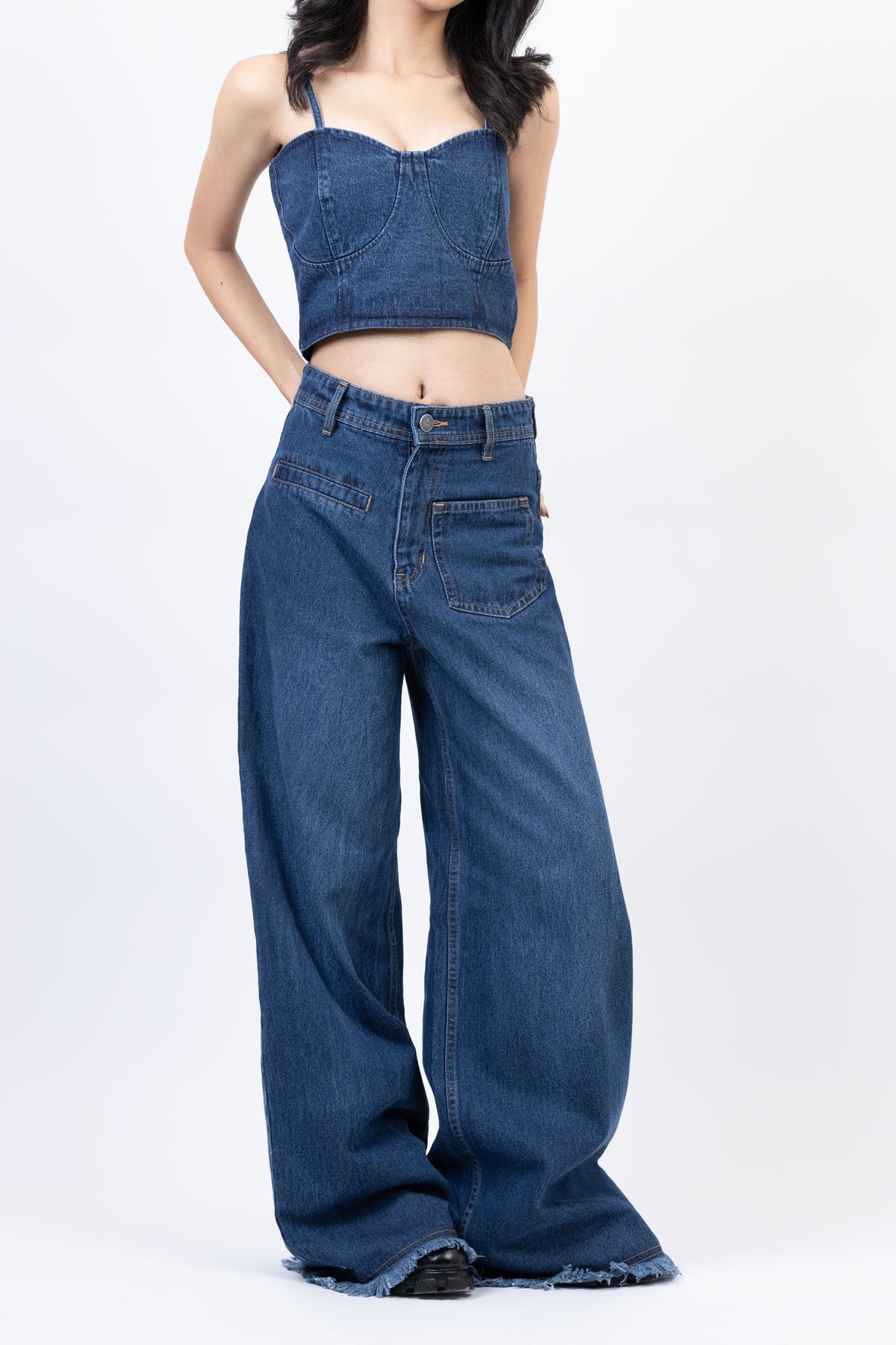 Front Pocket Wide Jeans