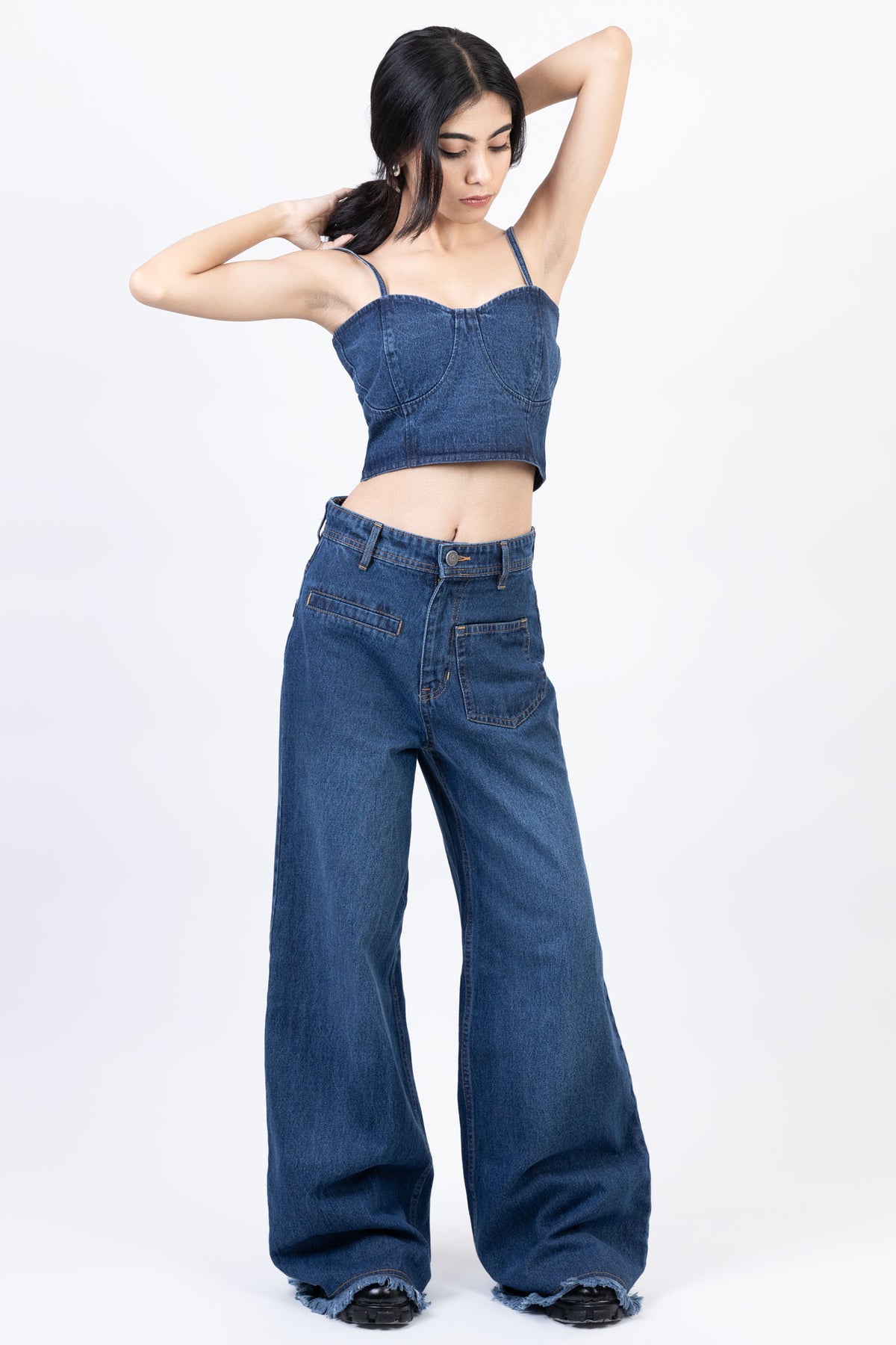 Front Pocket Wide Jeans