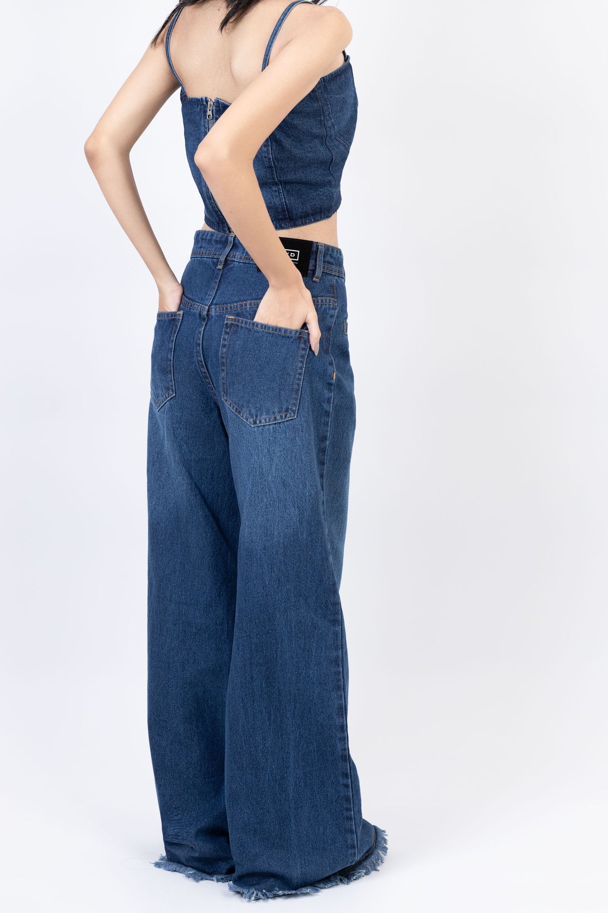 Front Pocket Wide Jeans
