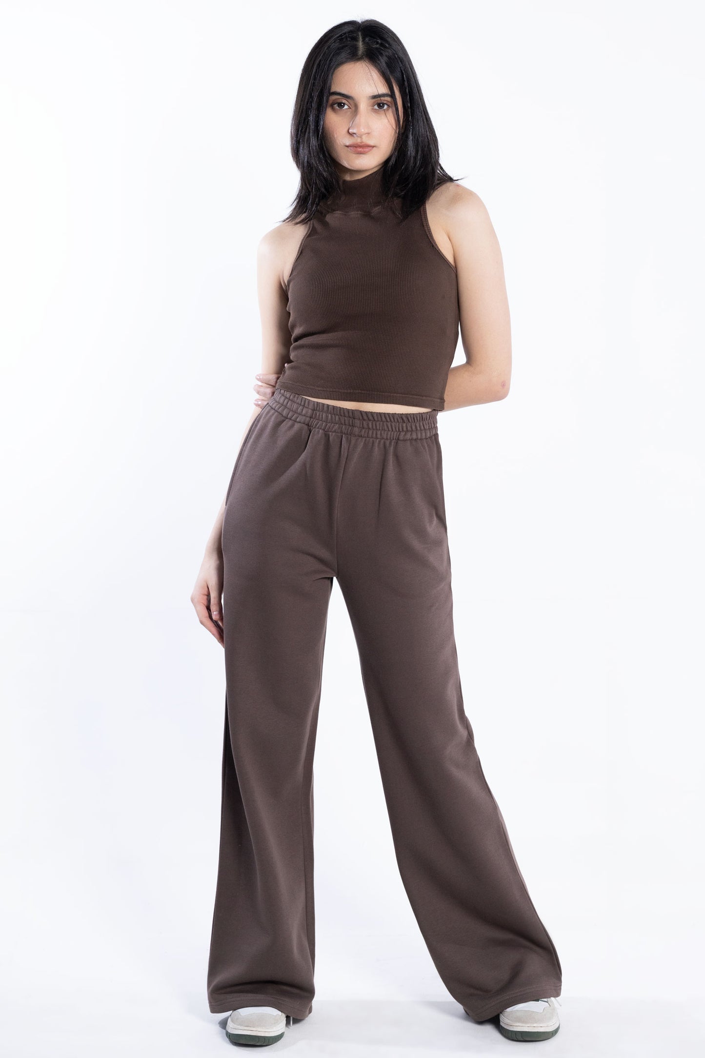 Wide joggers
