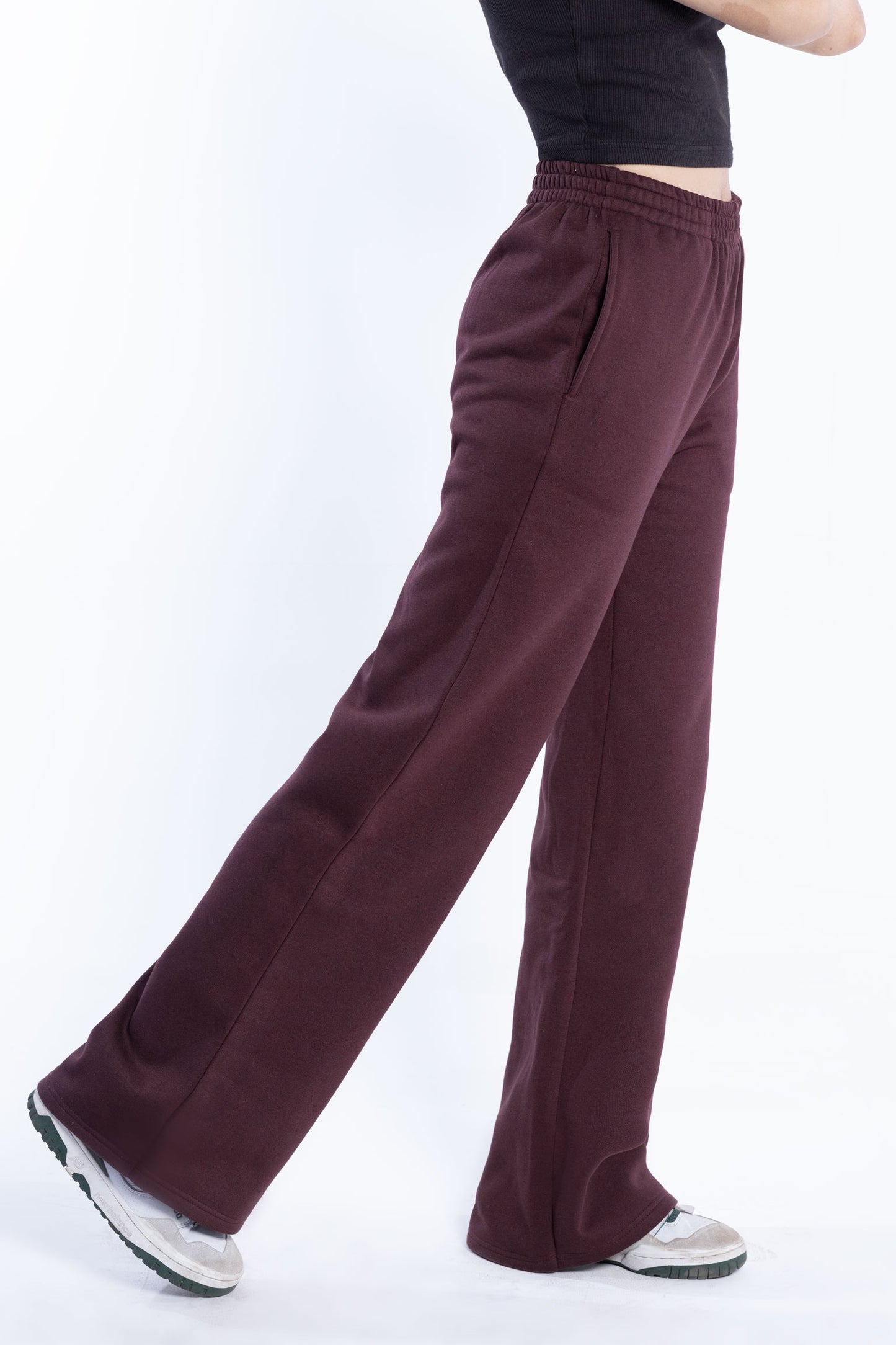 Wide joggers