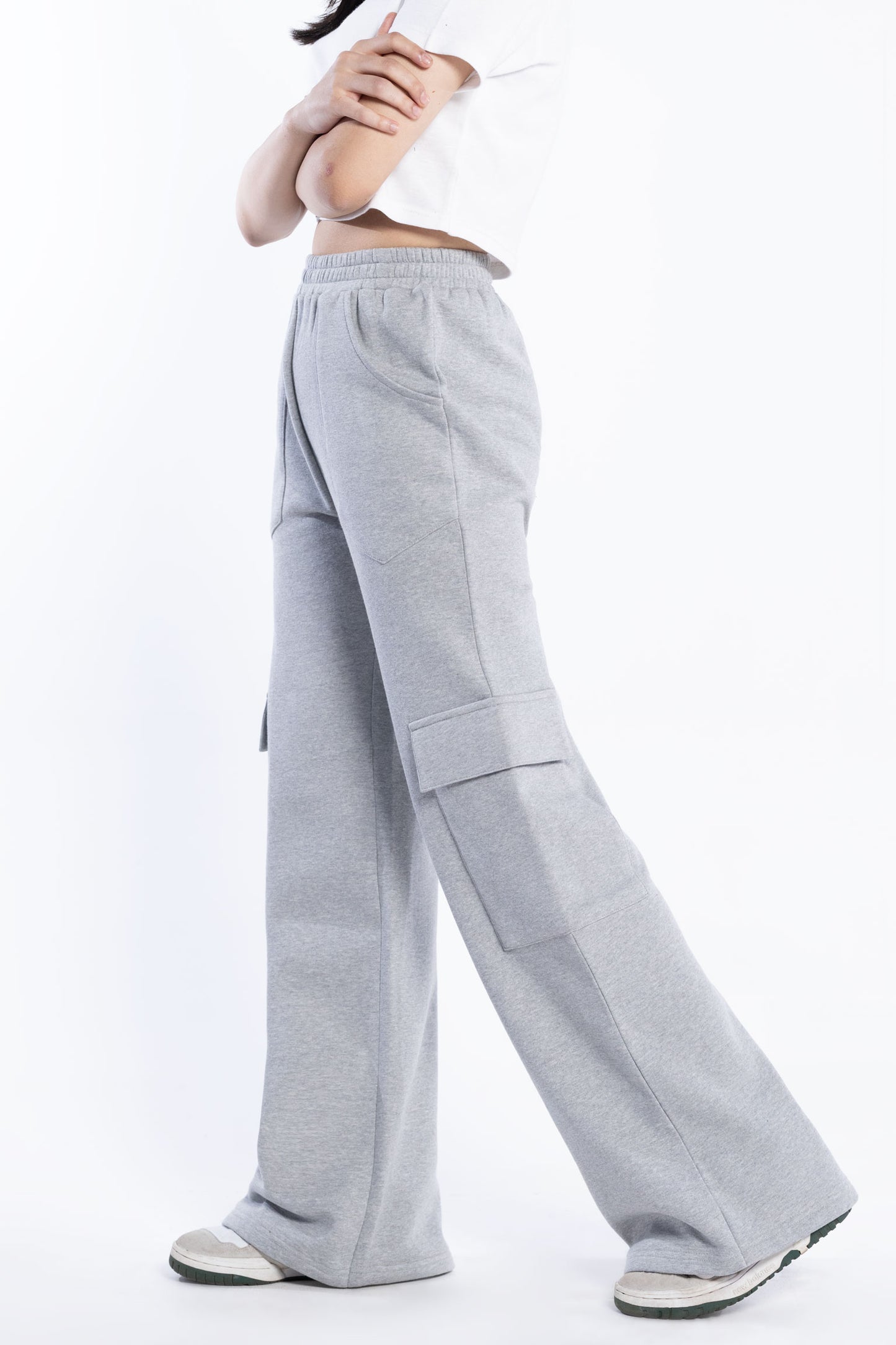 Wide cargo joggers
