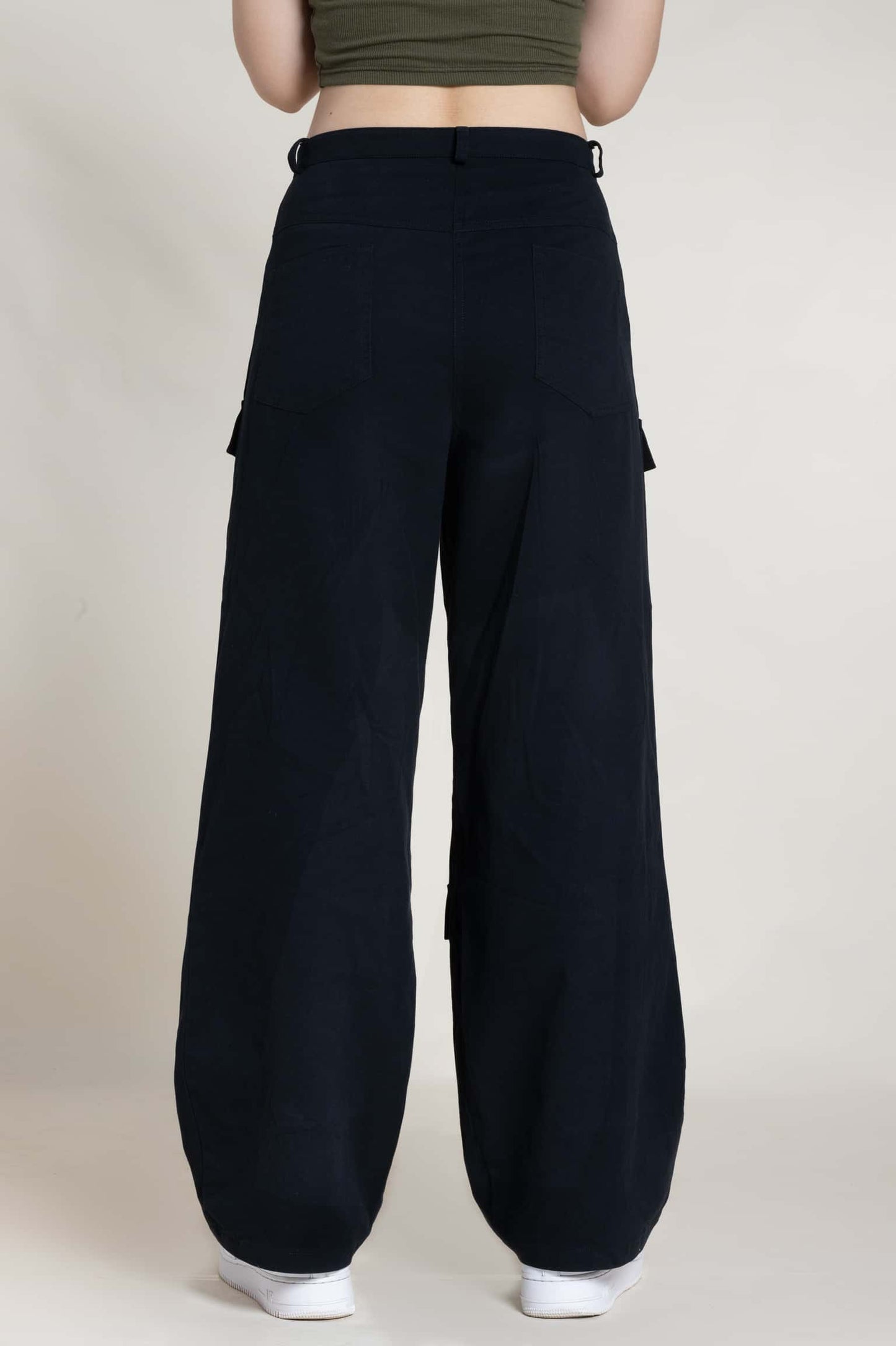 Front multi-pocket baggy cargo pants