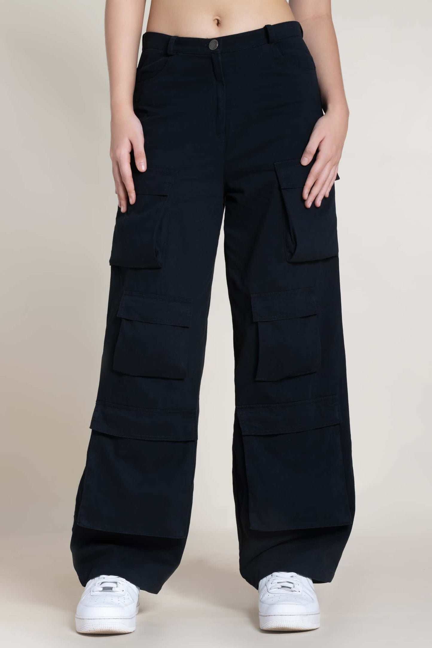 Front multi-pocket baggy cargo pants
