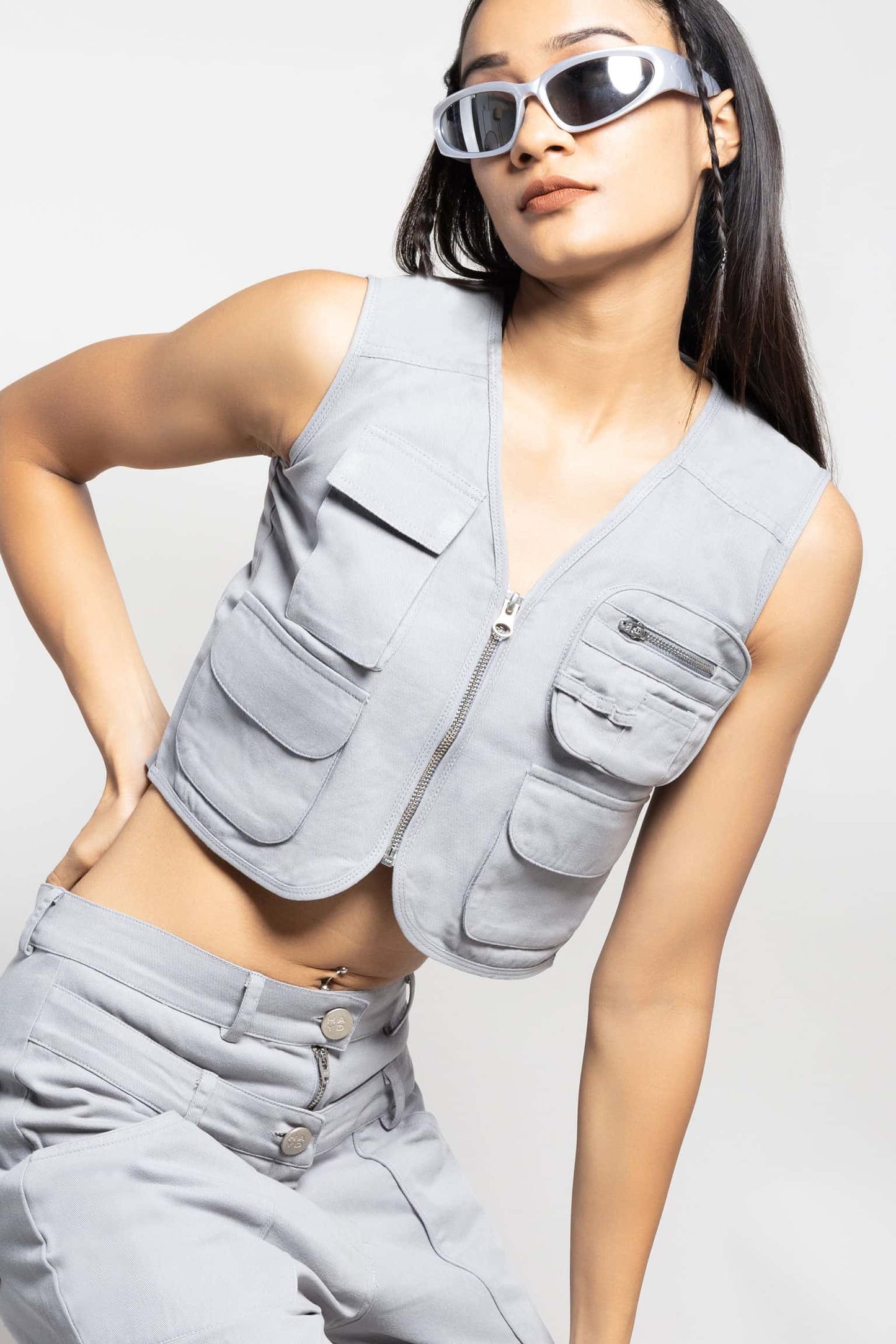 Multipocket twill cargo gilet