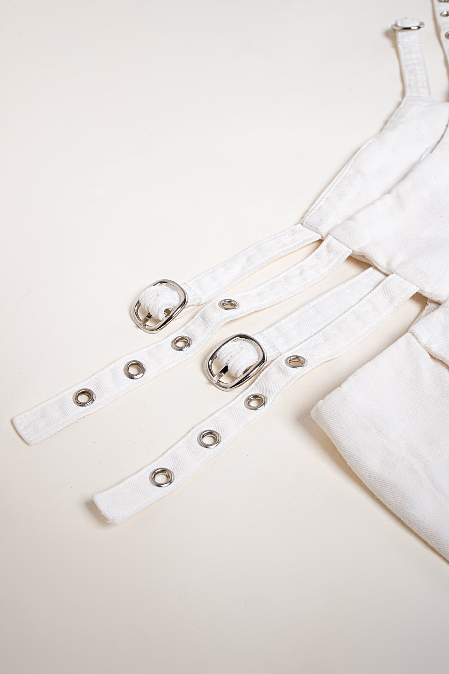 Cut-out twill trouser