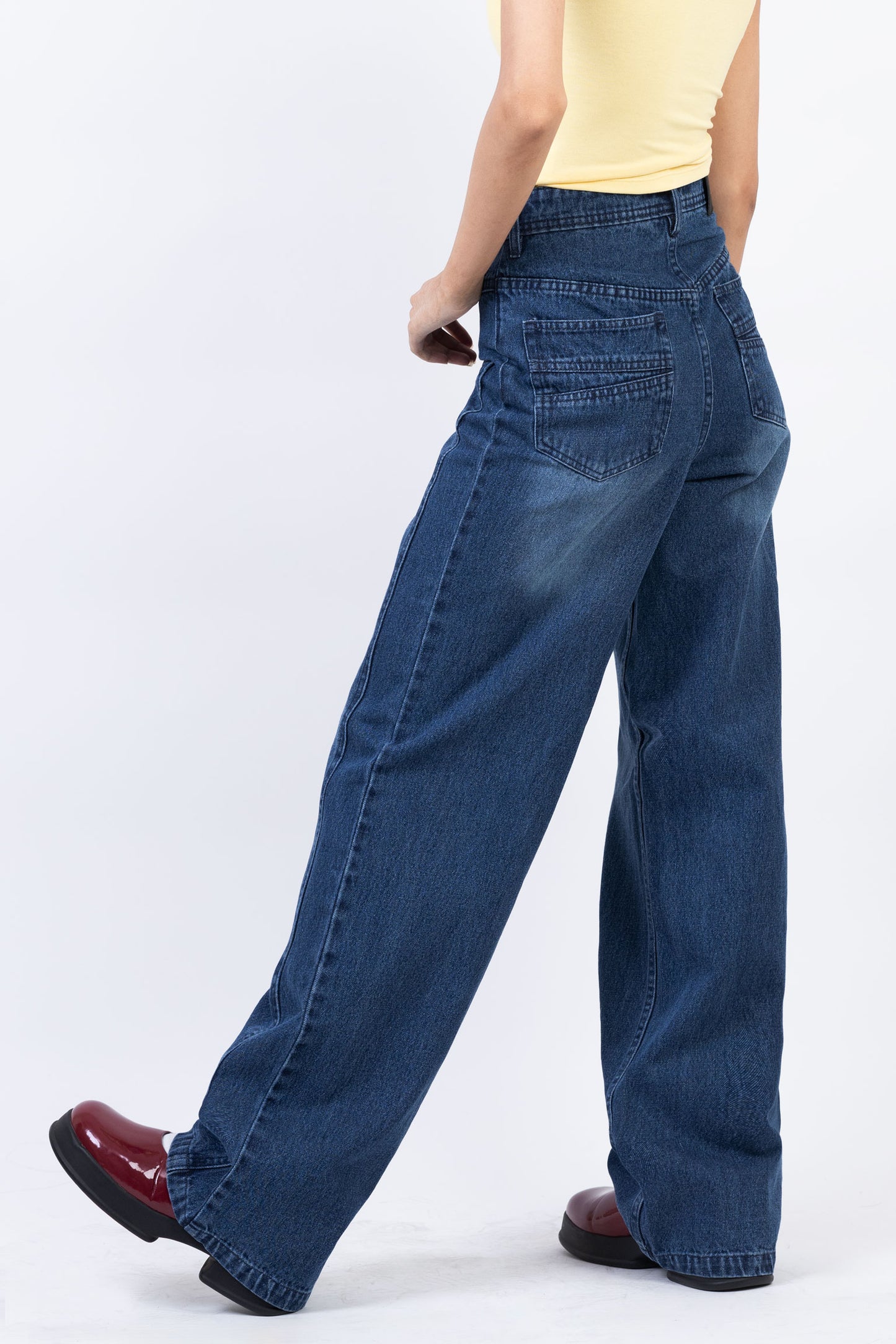 Front Cut High Waisted Straight Fit Jeans