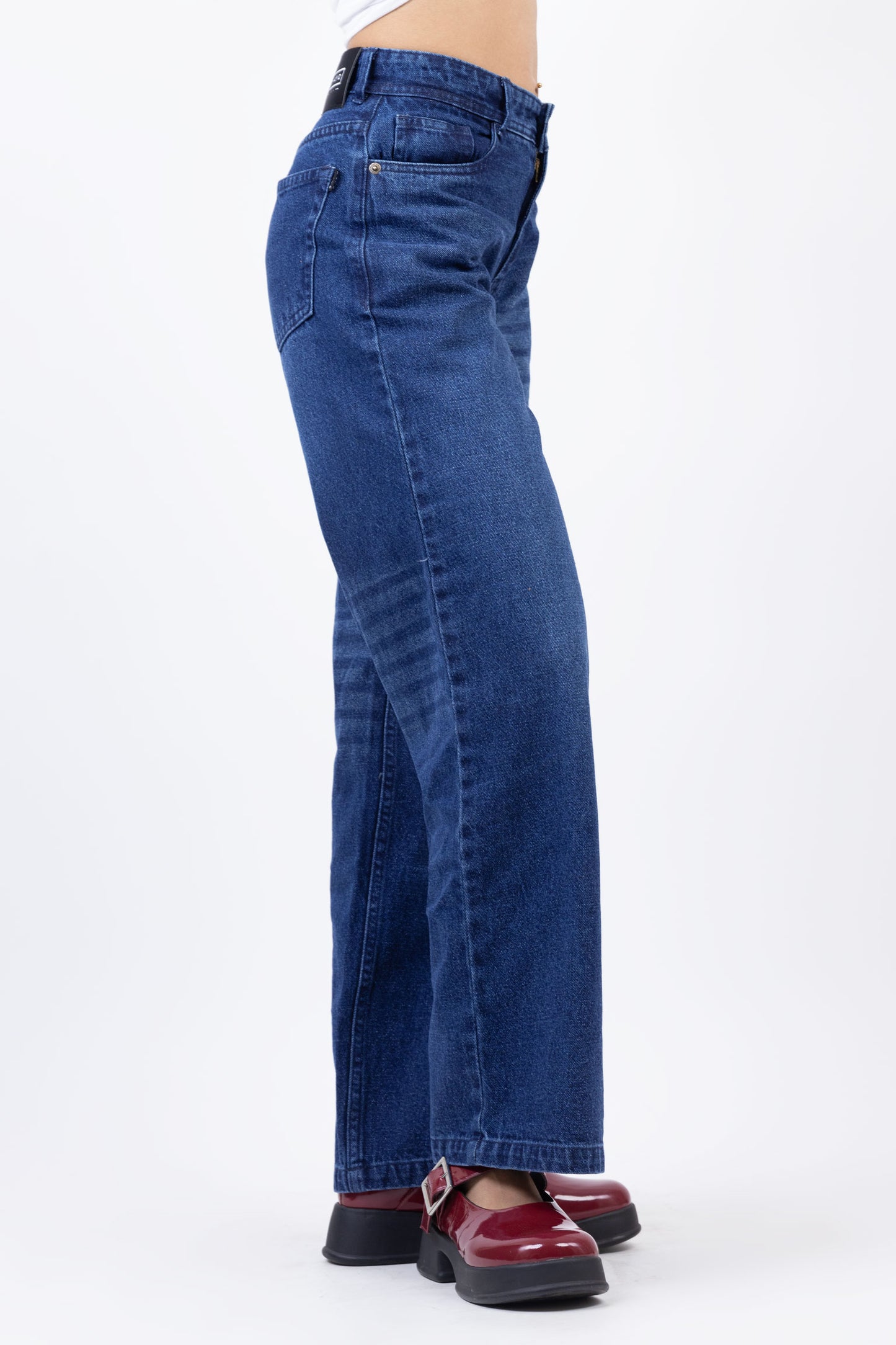 Low waist straight fit jeans