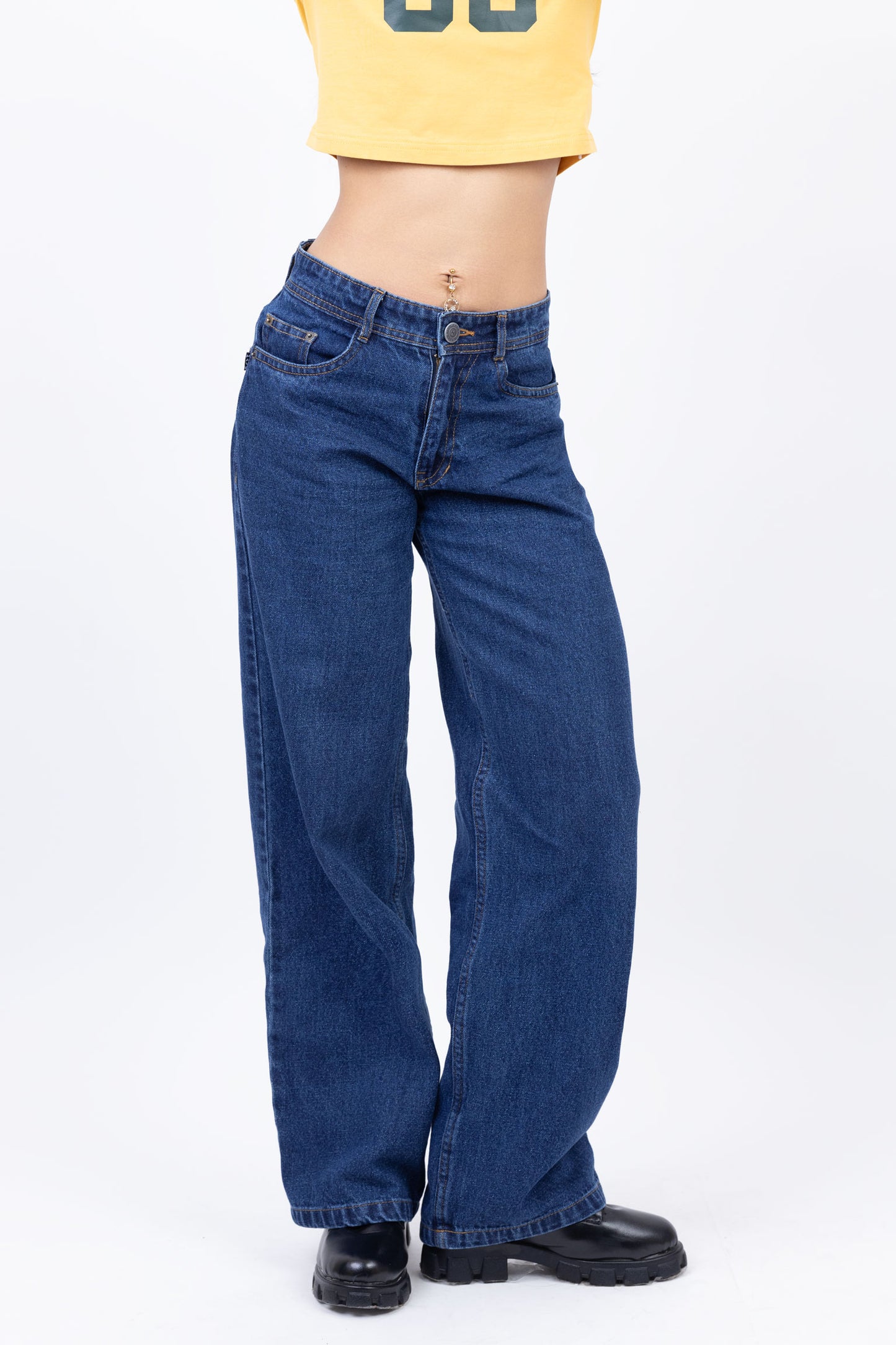 Low waist straight fit jeans