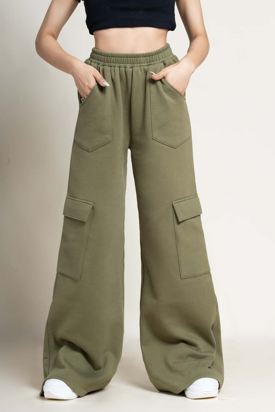 Wide cargo joggers