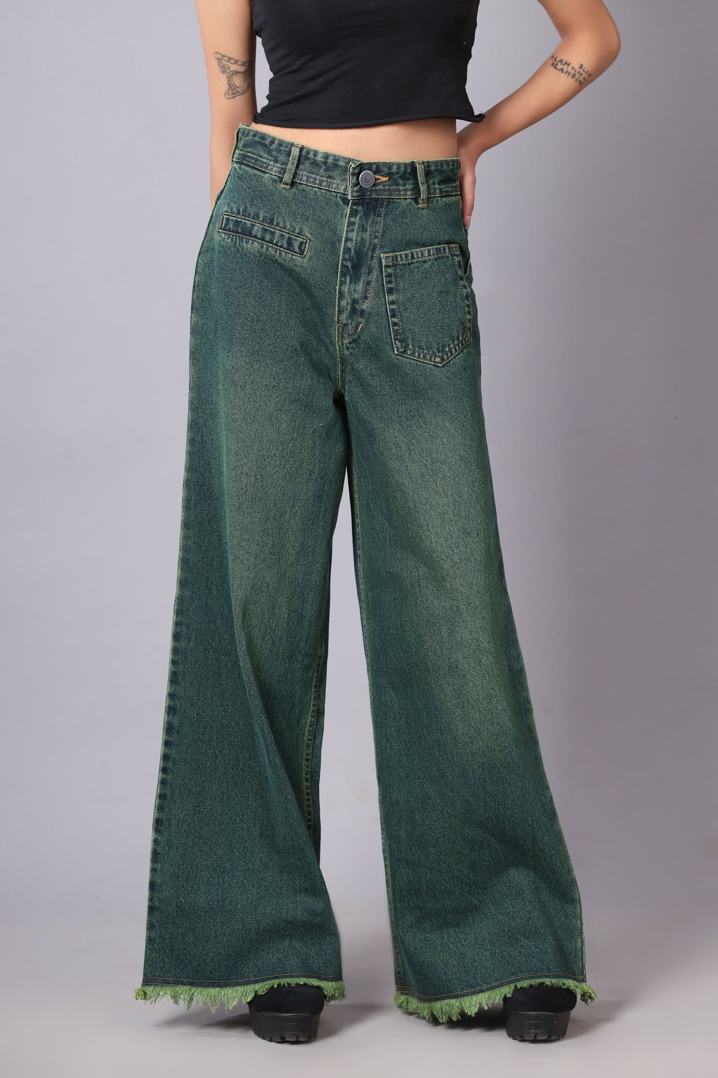Front Pocket Wide Jeans