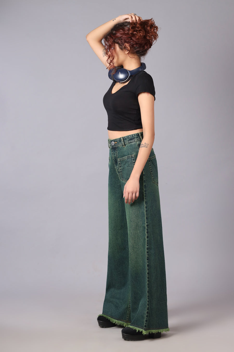Front Pocket Wide Jeans