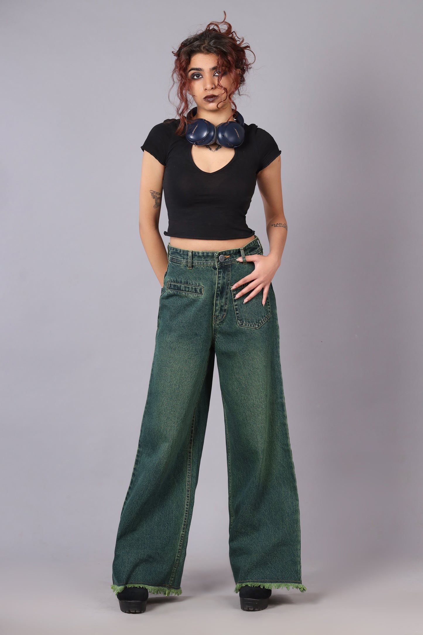 Front Pocket Wide Jeans