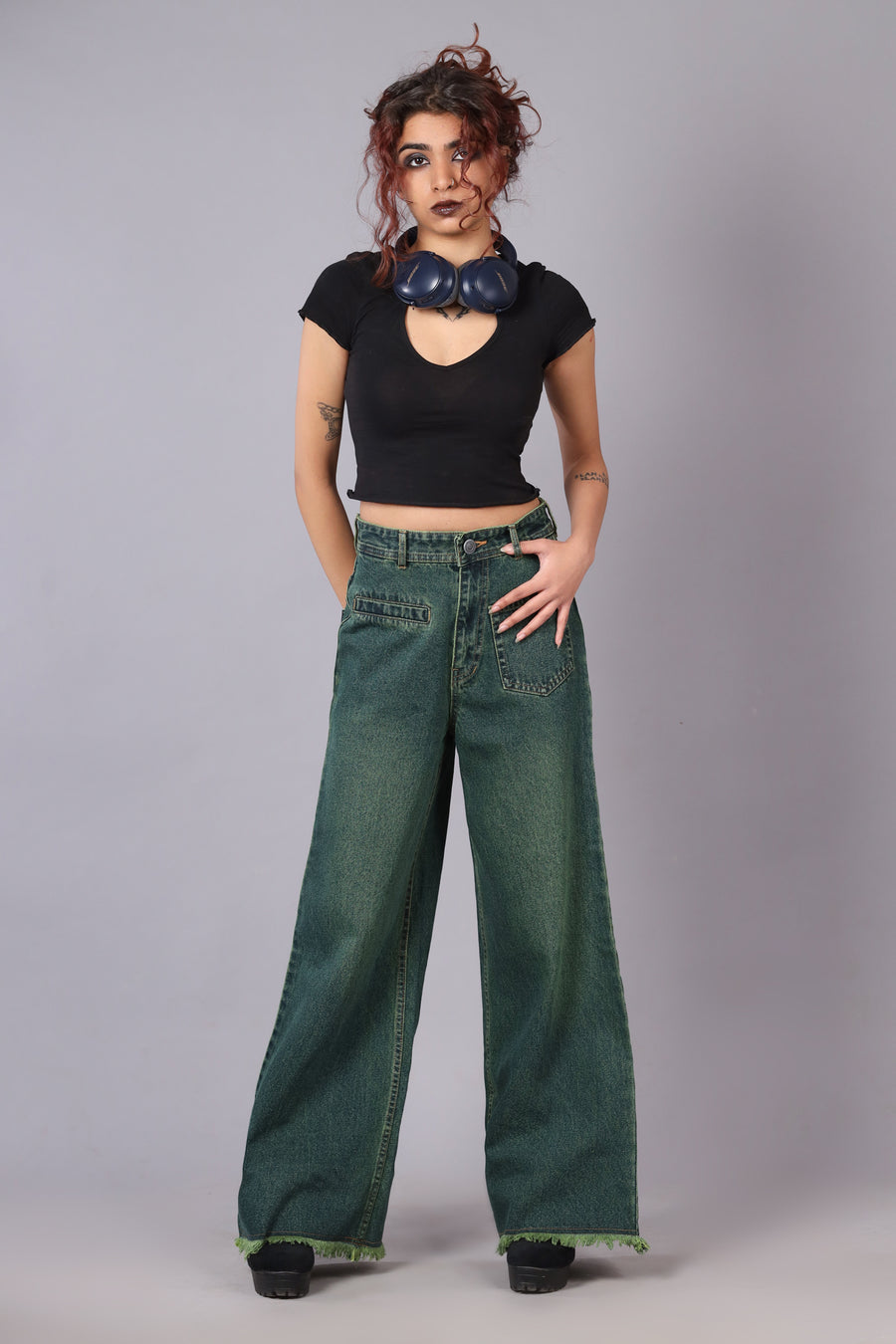 Front Pocket Wide Jeans