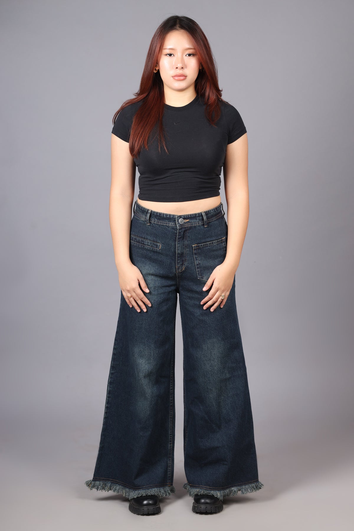 Front Pocket Wide Jeans