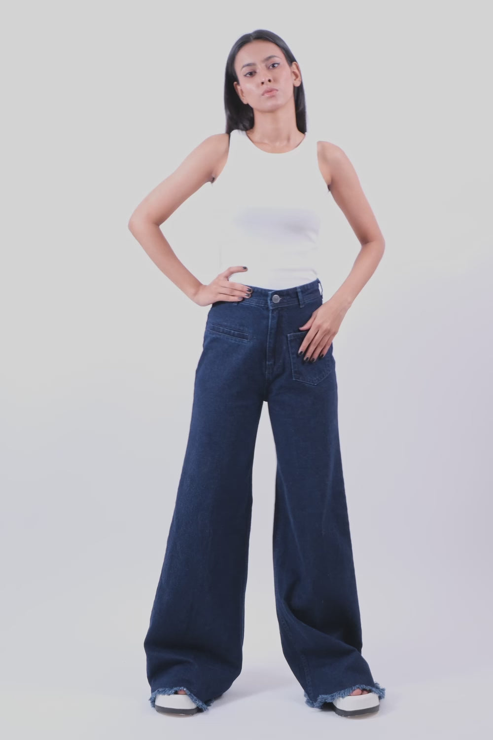 Front Pocket Wide Jeans