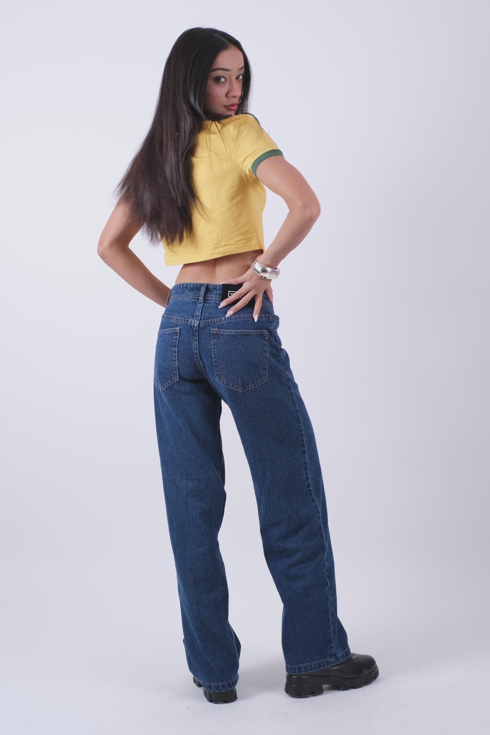 Low waist straight fit jeans